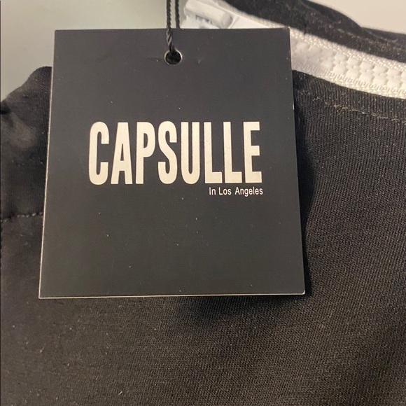 Black sporty zip up dress - Picture 2 of 2